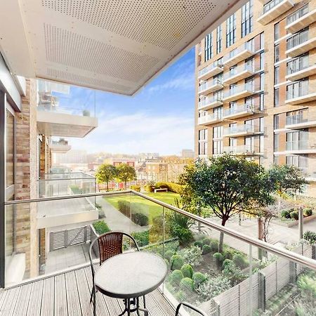 Lovely 1 Bedroom In Royal Arsenal Riverside 런던 외부 사진